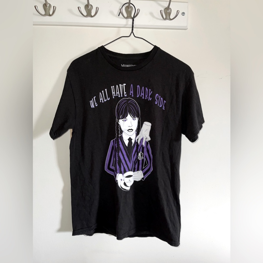 “We All Have A Dark Side” - Official Wednesday Merch T Shirt Medium - Tight Fit